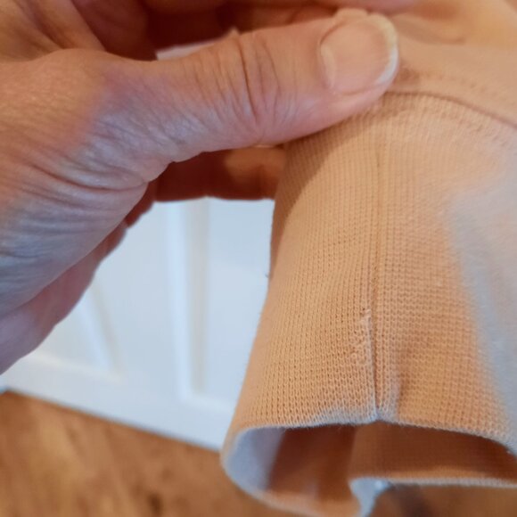 Fabletics Classic Workout Sweatshirt in Blush, Size M - Picture 3 of 4